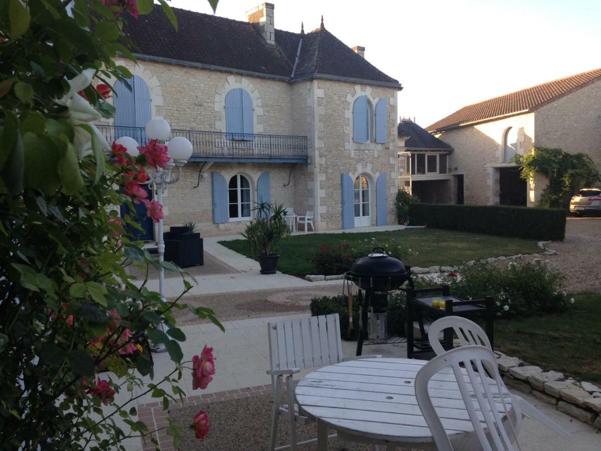 Les Clos Bleus Neuville-du-Poitou Zewnętrze zdjęcie